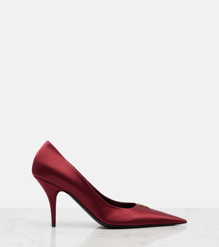 Balenciaga Avenue Bb Satin Pumps In Burgundy