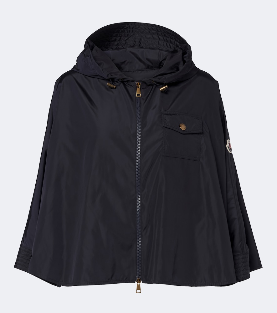 Moncler Cape capuche 650 €