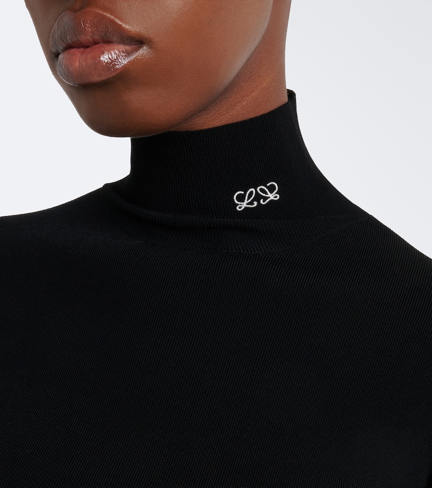Double L Ribbed-Knit Turtleneck Top