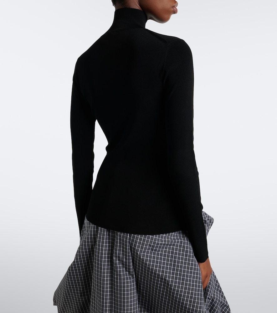 Double L Ribbed-Knit Turtleneck Top
