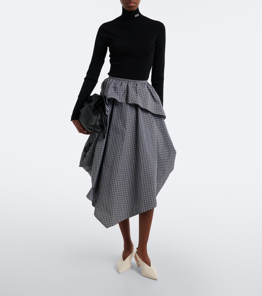 Double L Ribbed-Knit Turtleneck Top
