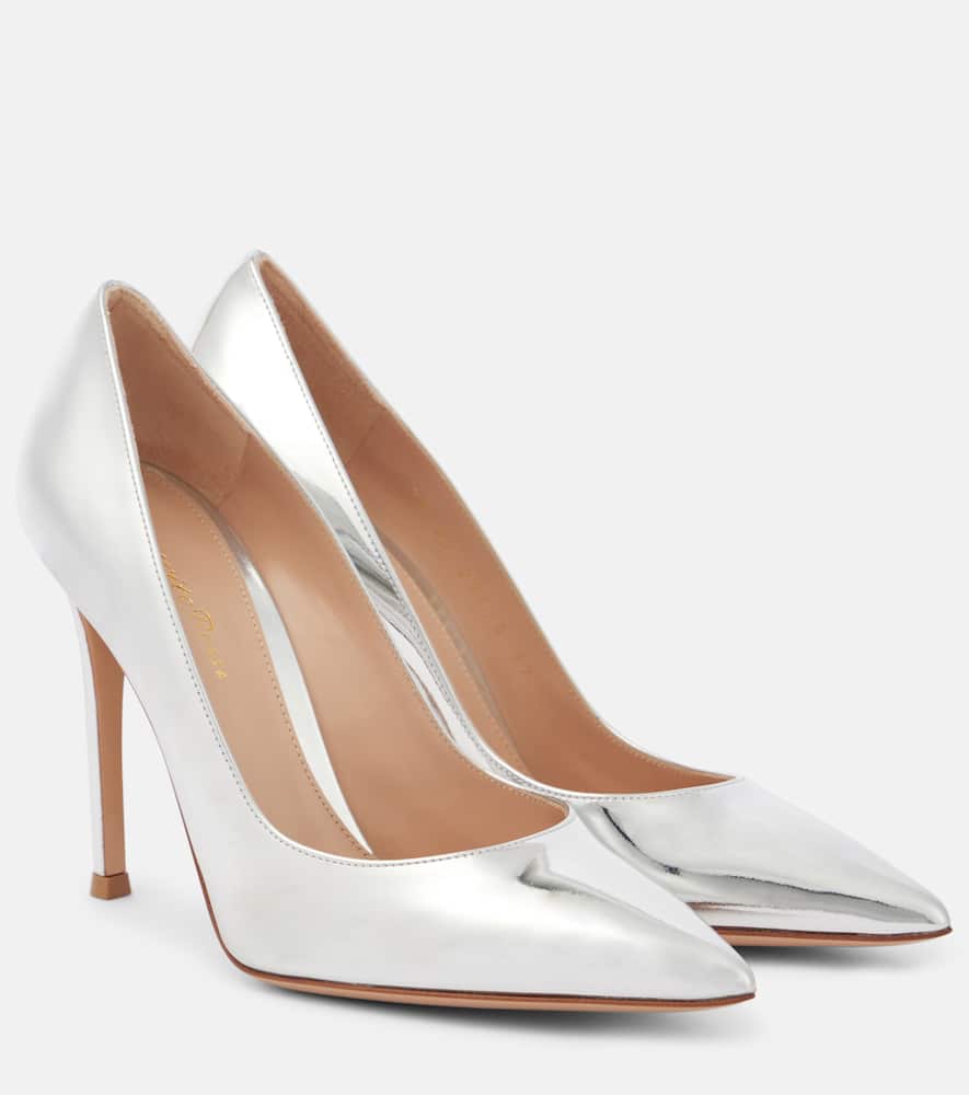 https://img.mytheresa.com/1000/1000/95/jpeg/catalog/product/ad/P00530466.jpg
