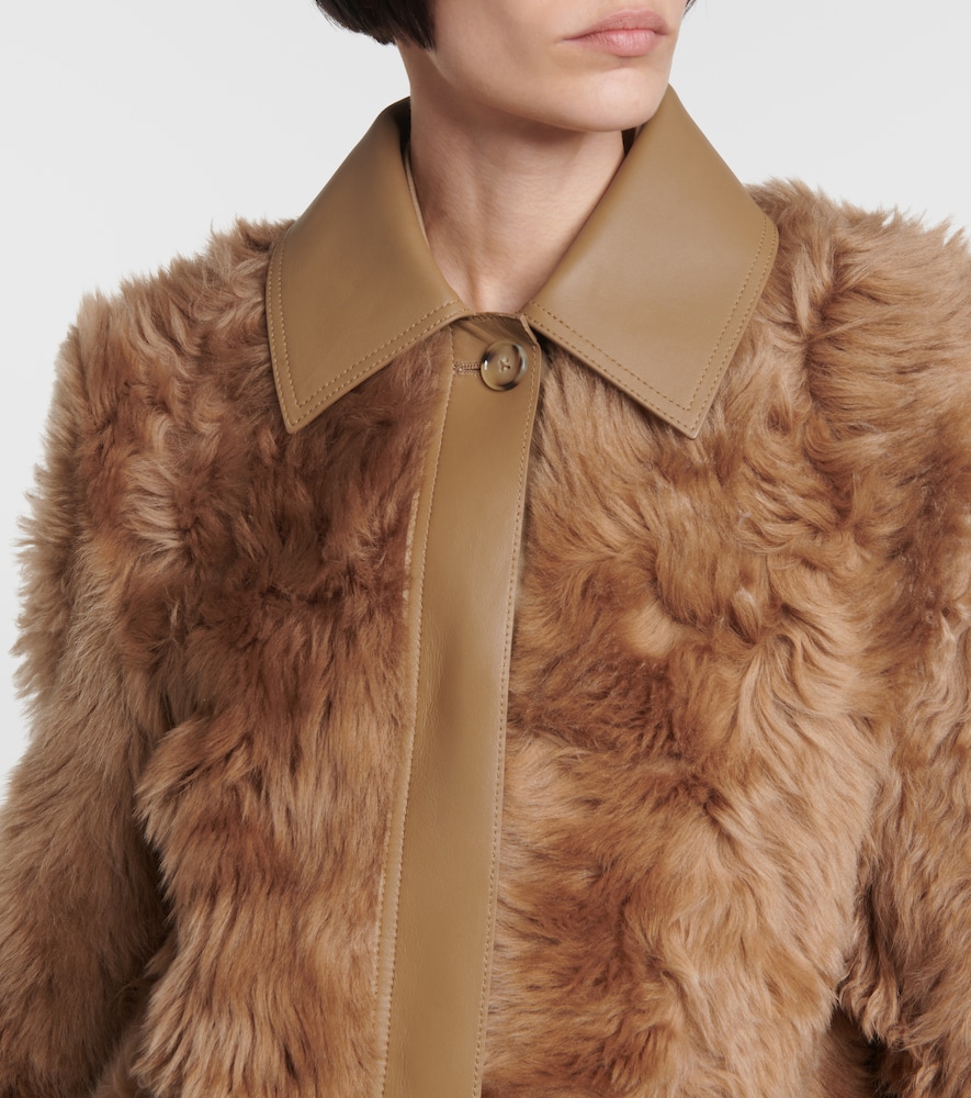  Toteme Toteme Mantel Aus Shearling Mit Leder 