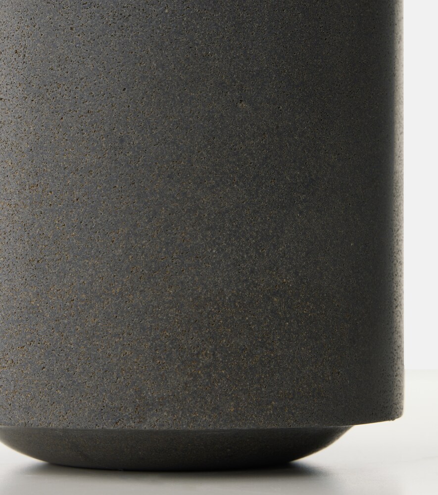  Louise Roe Louise Roe Gallery Object 01 Stoneware Container 