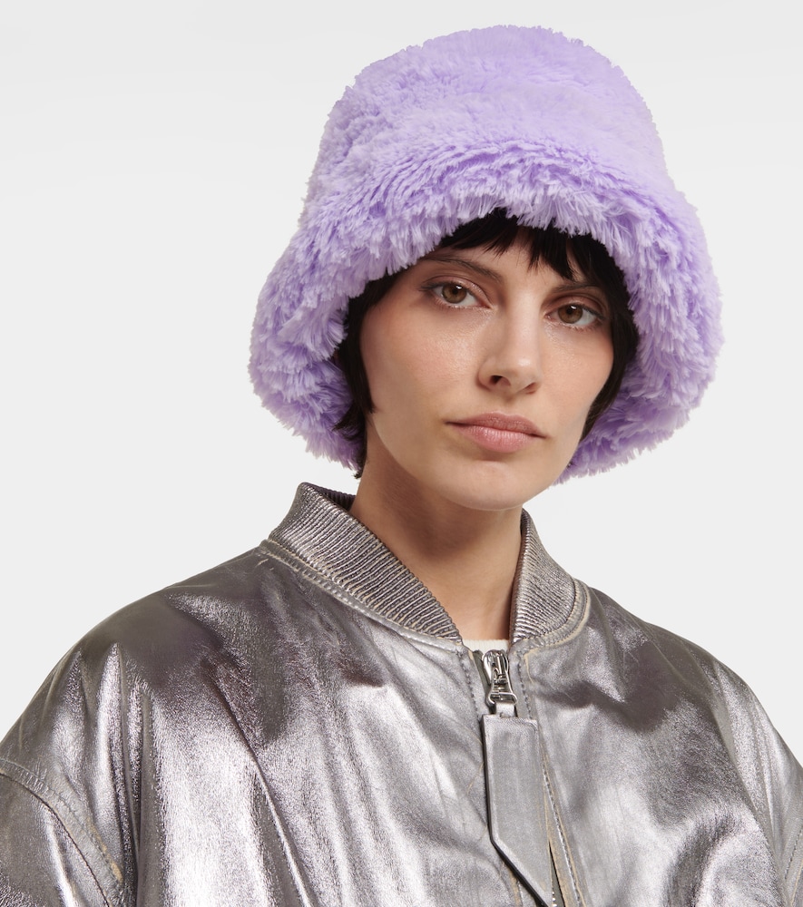  Ruslan Baginskiy Ruslan Baginskiy Teddy Bucket Hat 