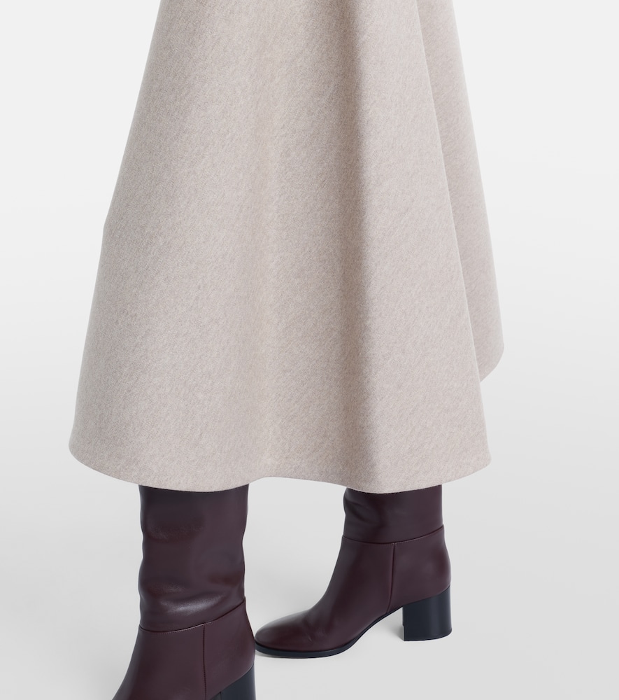 Max Mara Knitted Midi Skirt In Neutral