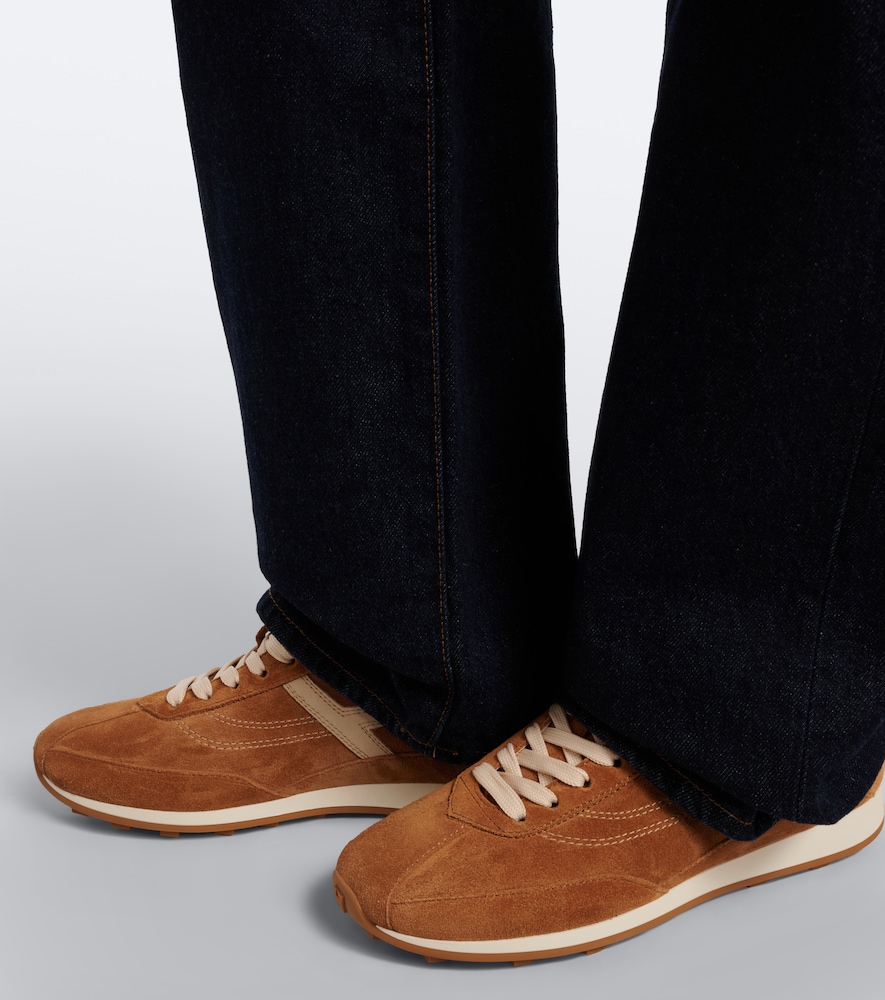 H699 Sneakers