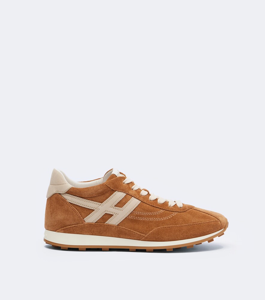 H699 Sneakers