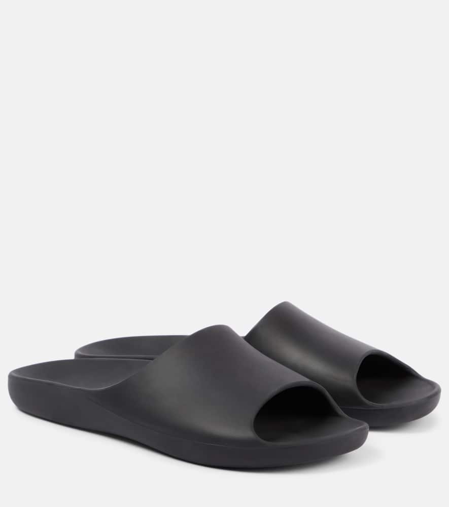 The Row Ama Slides In Black