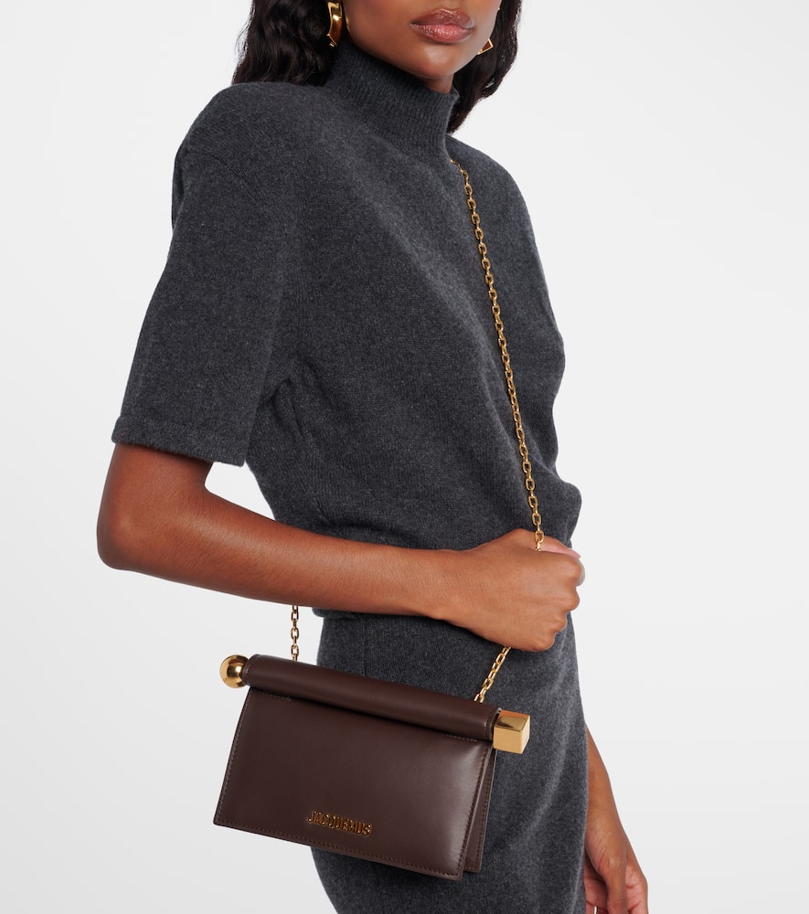 Jacquemus La Pochette Rond Carré Small Leather Clutch In Brown