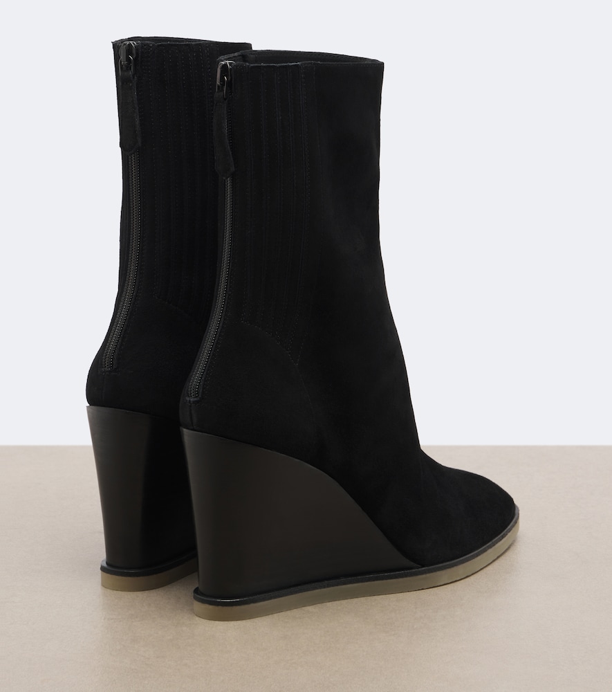 Saint Honoré Suede Wedge Ankle Boots