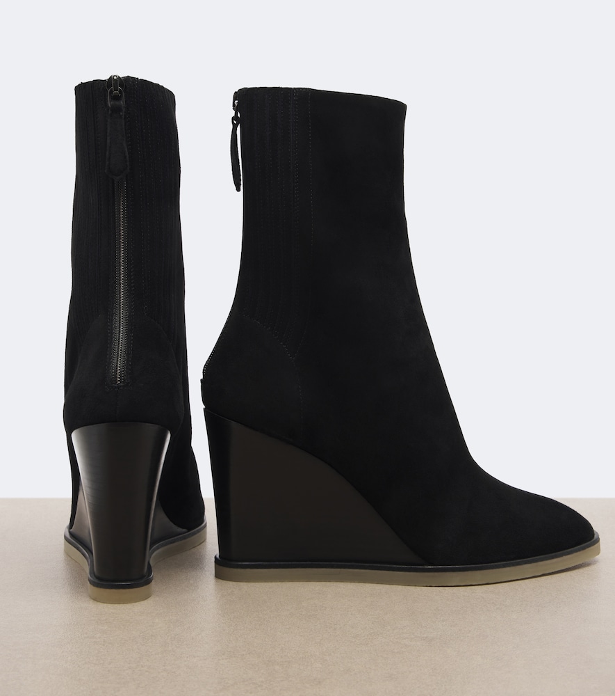 Saint Honoré Suede Wedge Ankle Boots