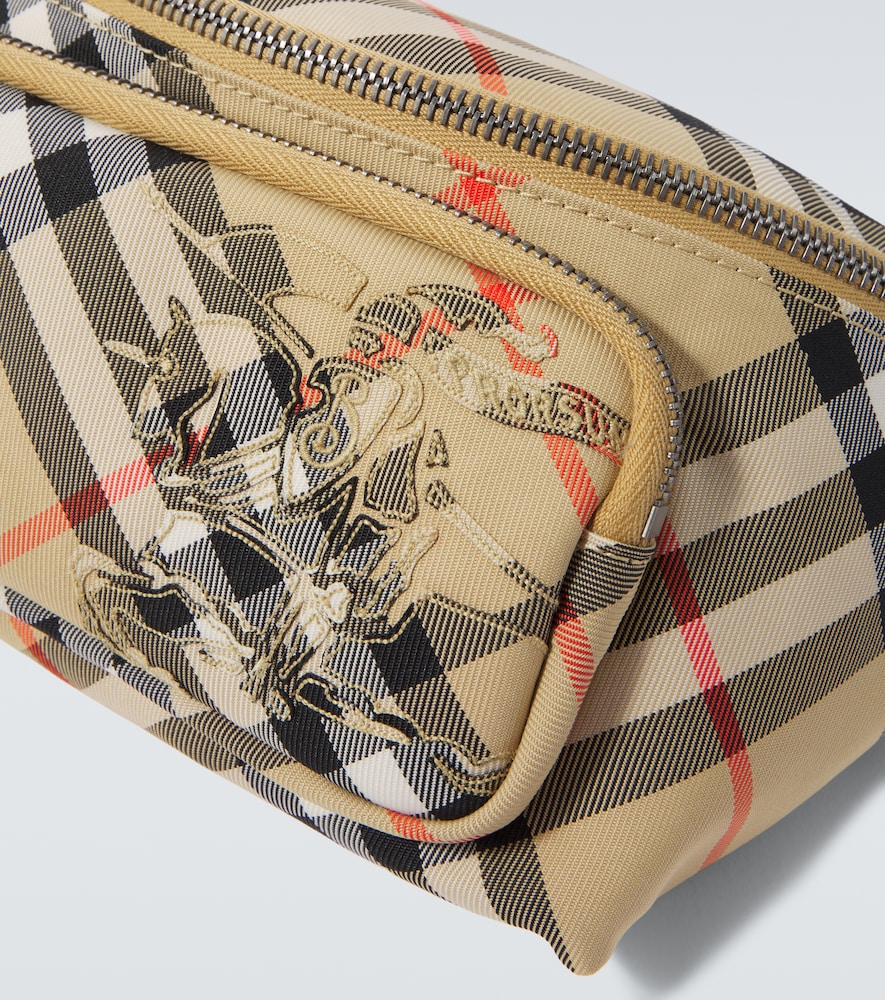  Burberry Burberry Bestickte Gürteltasche Burberry Check 