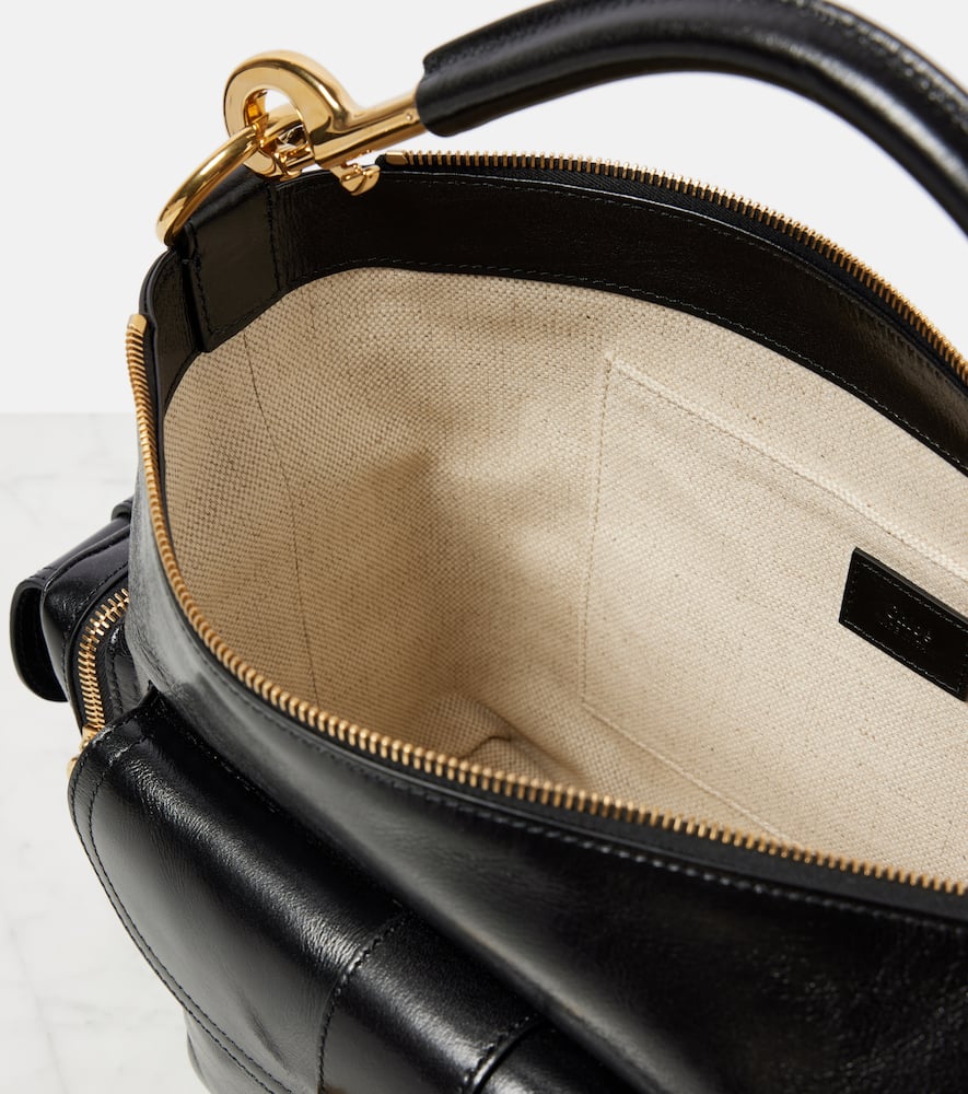 Chloé Camera Medium Shoulder Bag In Croc-embossed Calfskin In Black