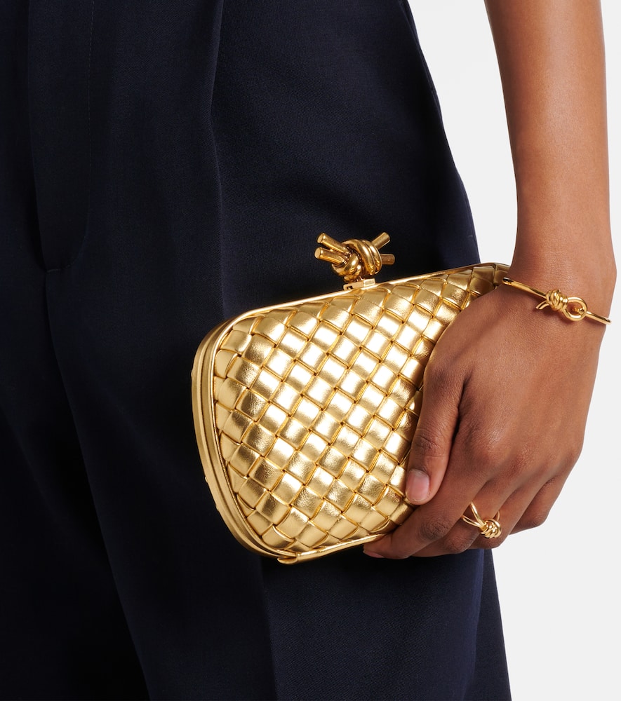 Bottega Veneta Knot Padded Intrecciato Metallic Leather Clutch In Gold