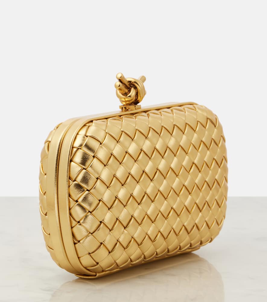 Bottega Veneta Knot Padded Intrecciato Metallic Leather Clutch In Gold