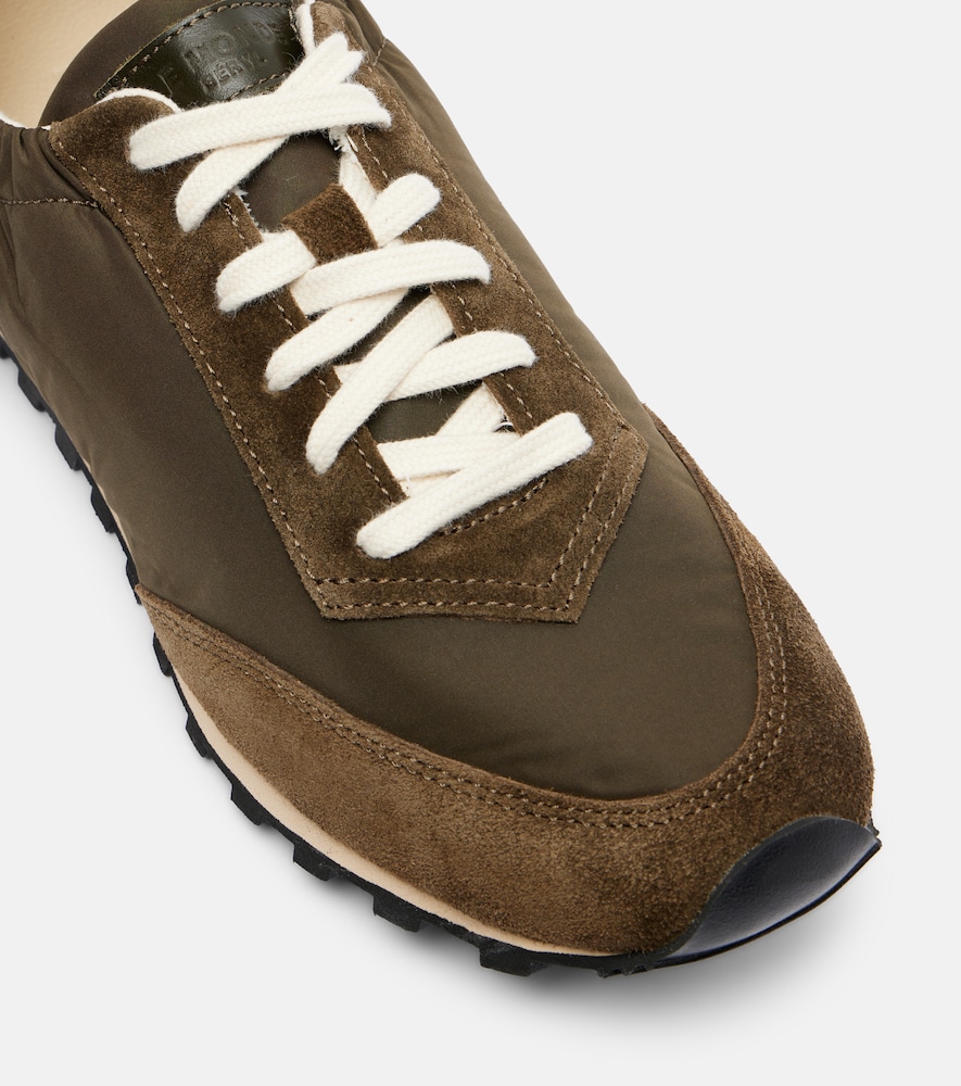  Le Monde Beryl Le Monde Bã©ryl Slim Runner Suede-trimmed Sneakers 