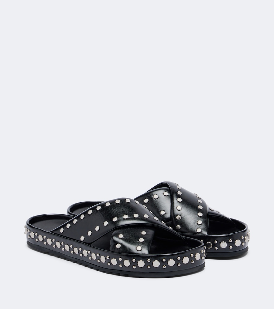 Fendi Mules en cuir clous 980 €