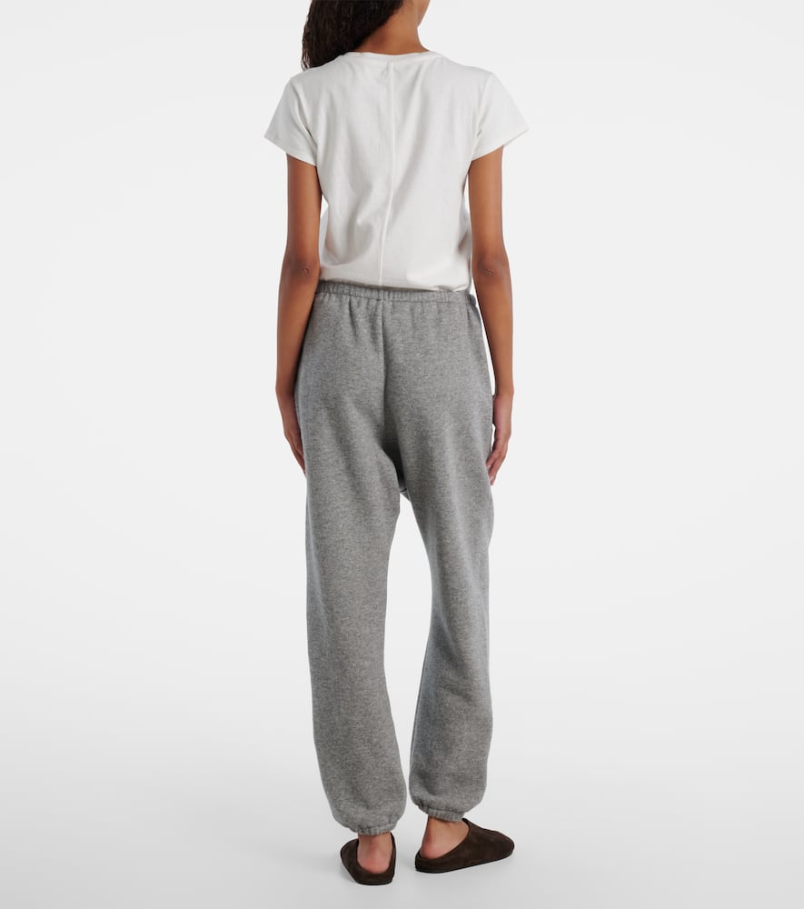 The Row Teo Cashmere And Cotton Sweatpants In Gray