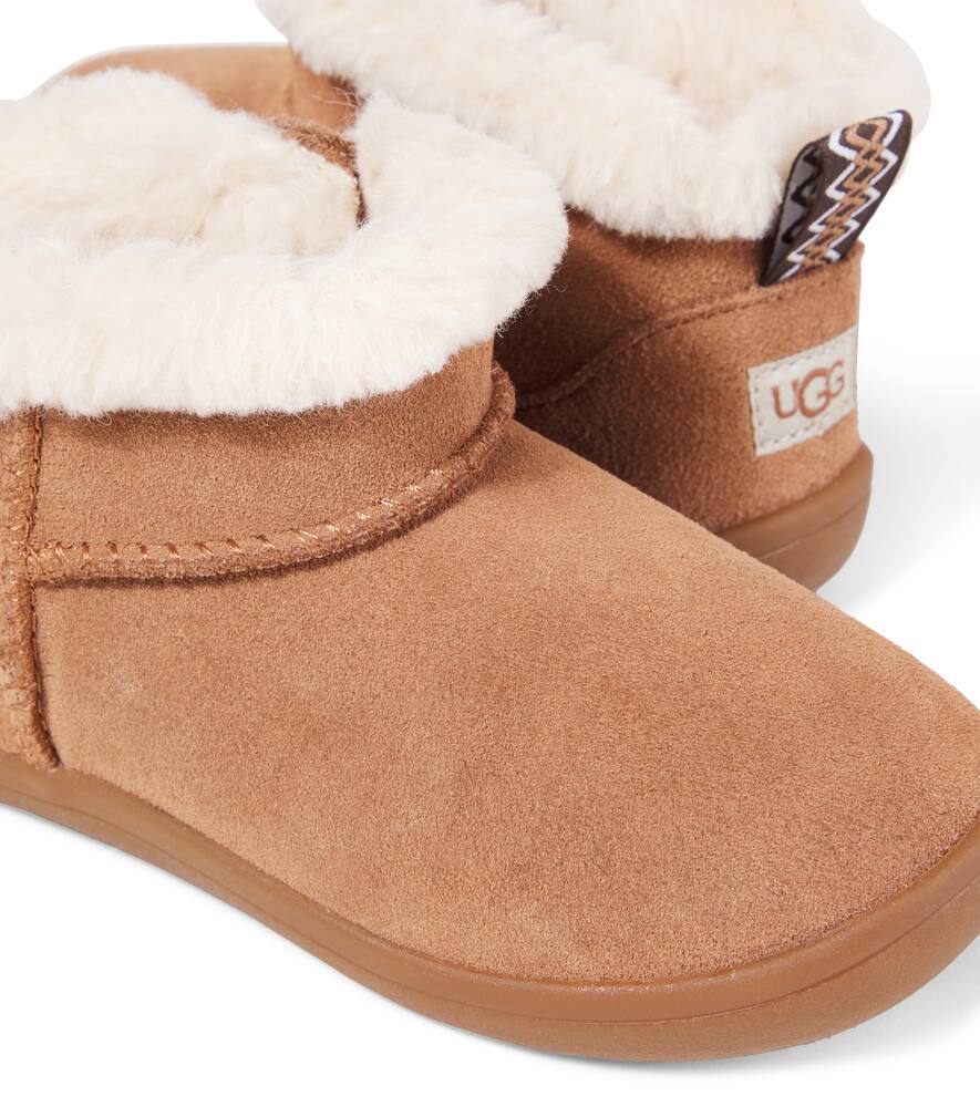 Ugg Kinsey Suede Boots In Brown