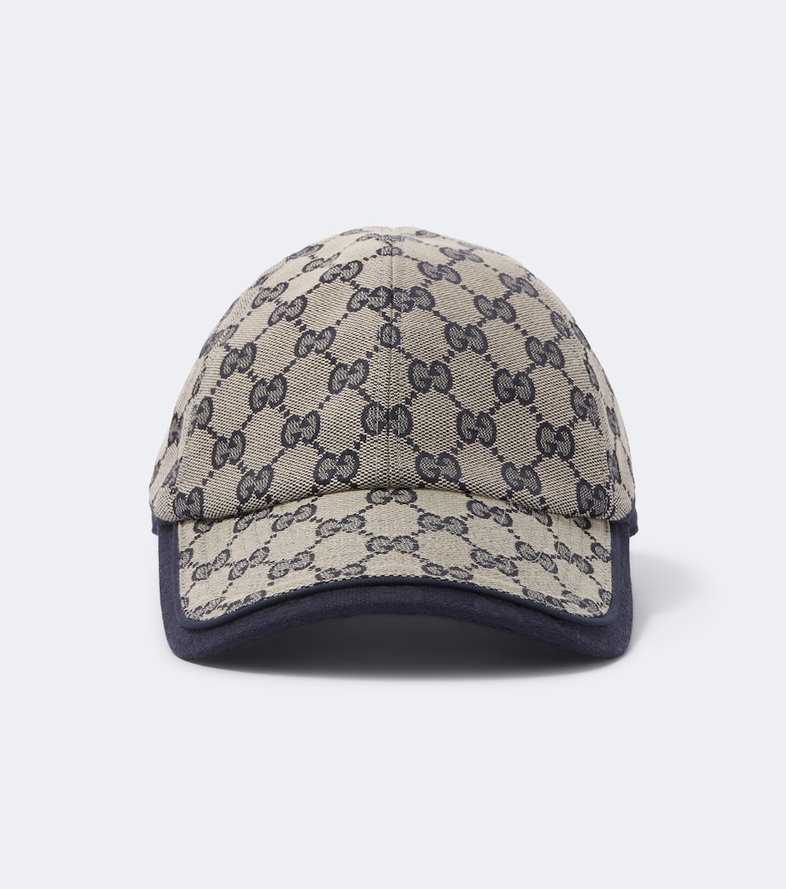 Gucci Casquette en toile GG 490 €