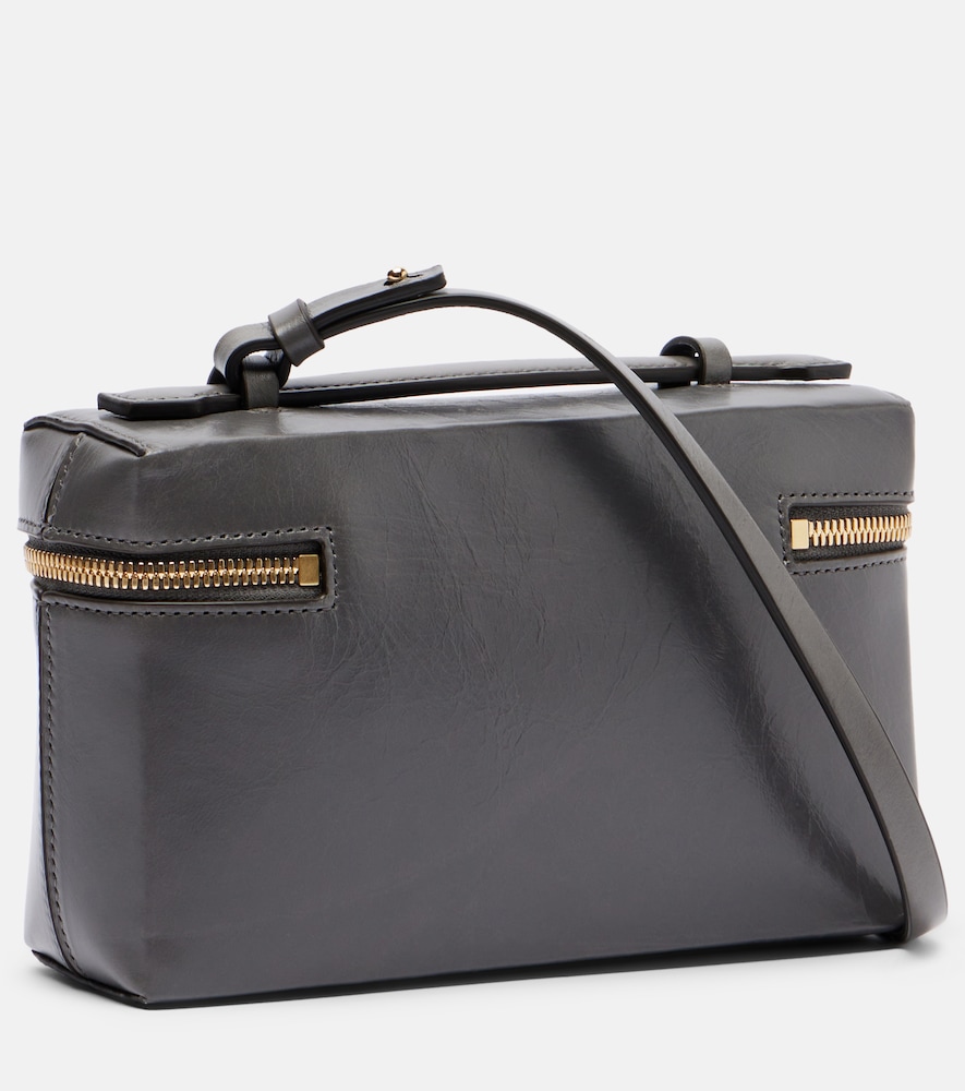  Victoria Beckham Victoria Beckham Vanity Small Leather Vanity Bag 