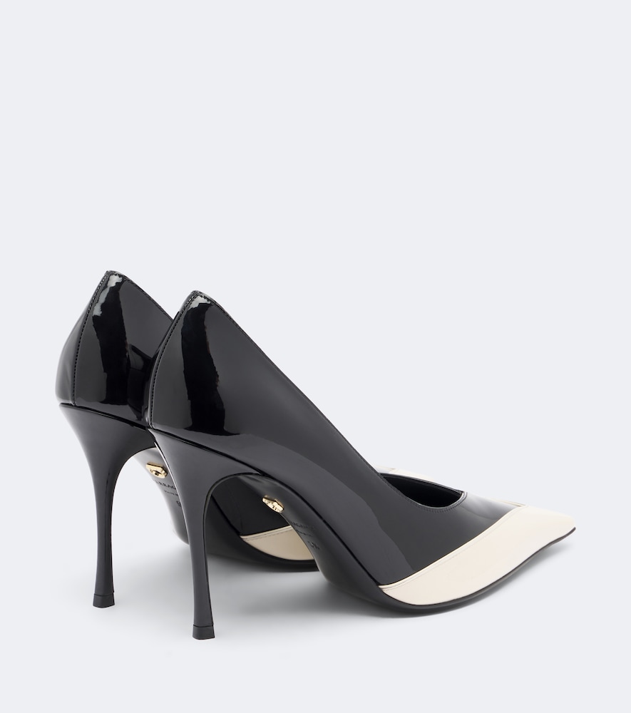 Yasmin Pumps