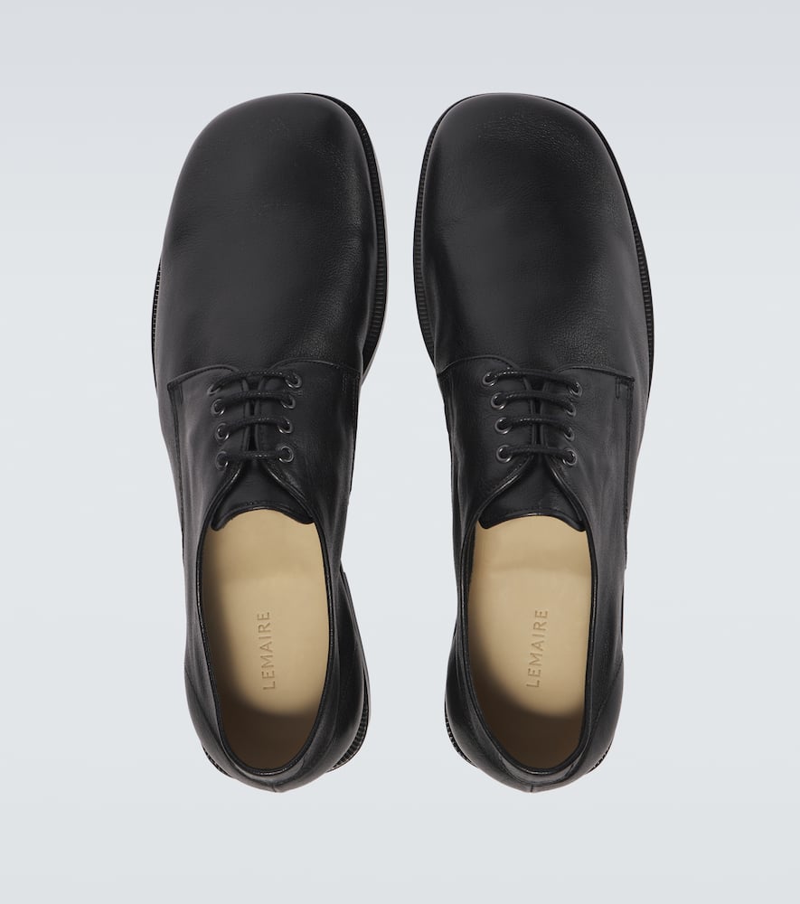 Lemaire Anatomic Derbies Lace Up Shoe In Black