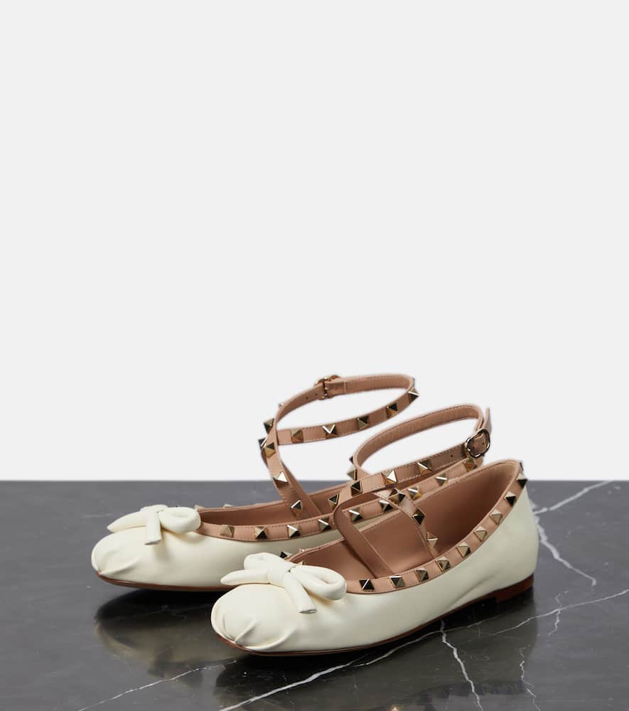 Valentino Rockstud Leather Ballet Flats In Pink