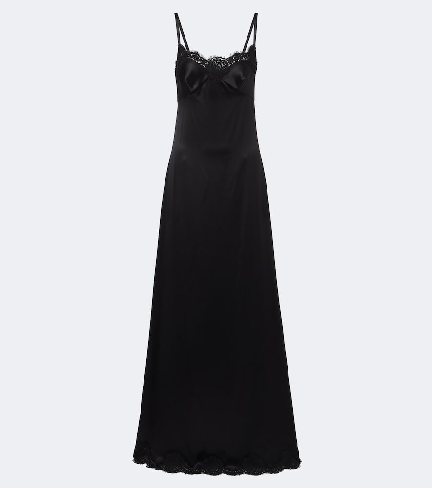 Robe mit Spitze