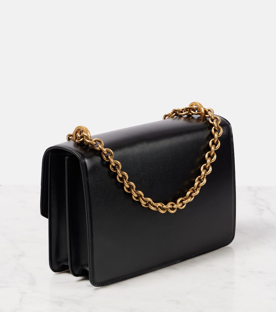 Valentino Garavani Garavani Vain Shoulder Bag In Shiny Calfskin Woman Black Uni In Black