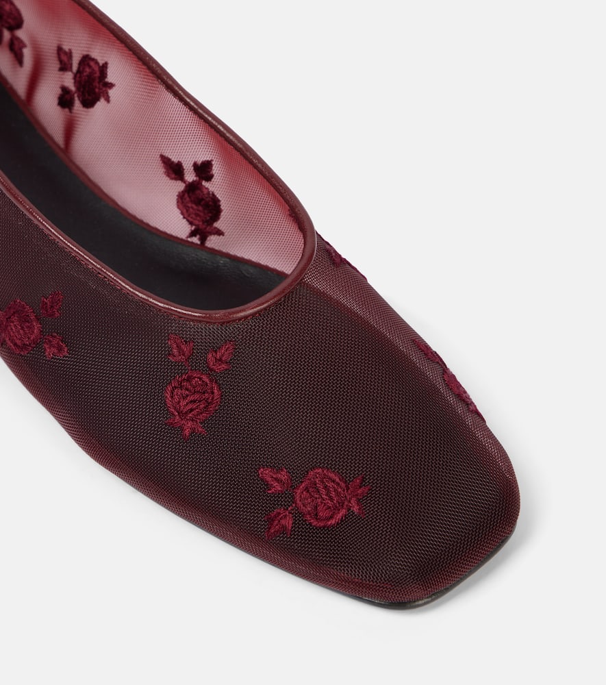 Magda Butrym Bestickte Ballerinas Aus Mesh In Burgund