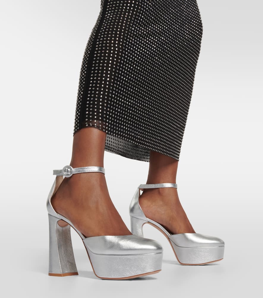 Shop Gianvito Rossi Holly D'orsay 70 Leather Platform Pumps In Silver