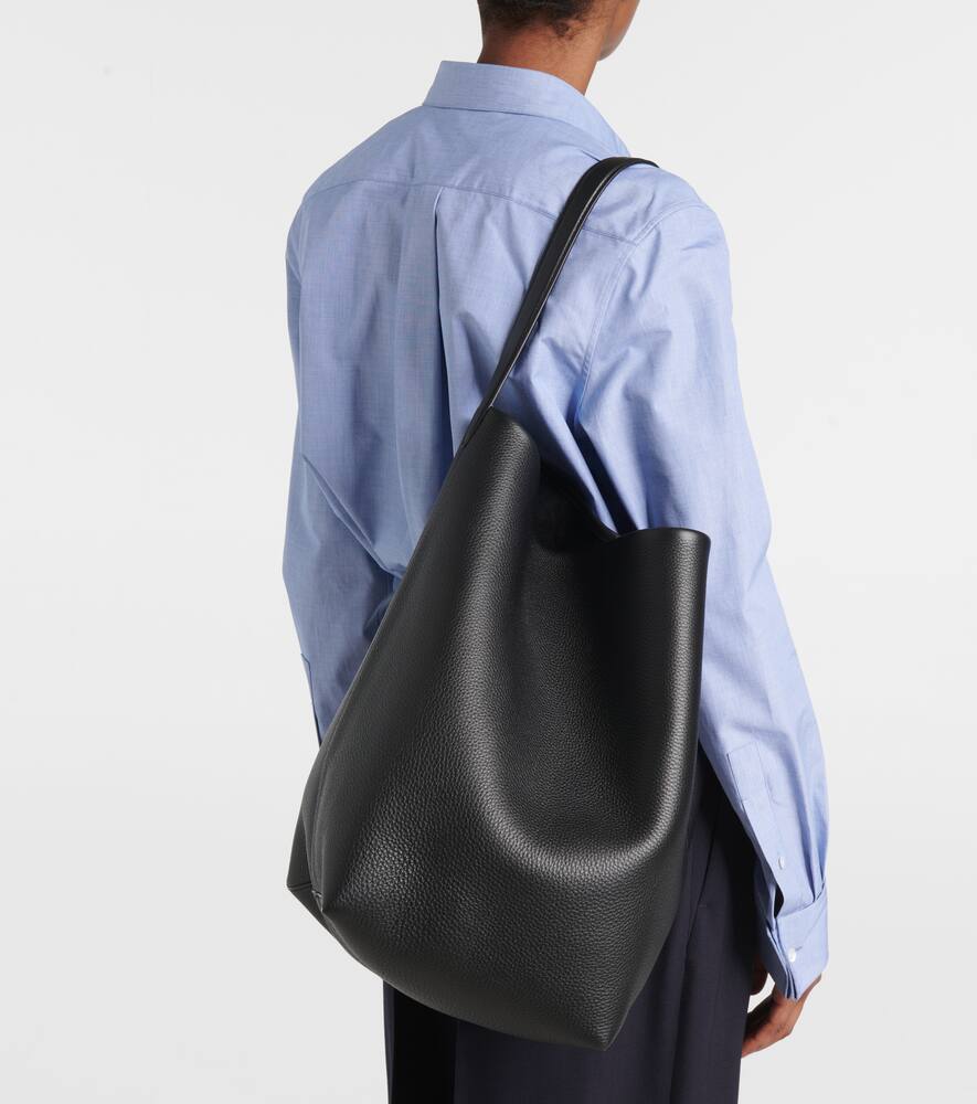 The Row Park Large N/s Leather Tote Bag In Black