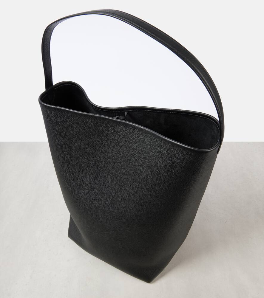 The Row Park Large N/s Leather Tote Bag In Black