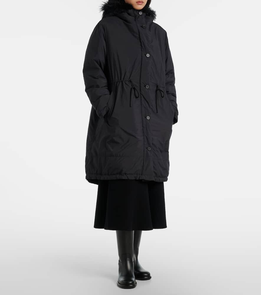 Yves Salomon Hooded Shearling-trimmed Down Coat In Black