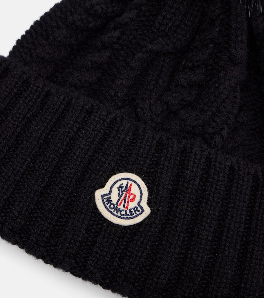 Moncler Cable-knit Cashmere And Wool-blend Beanie In Black