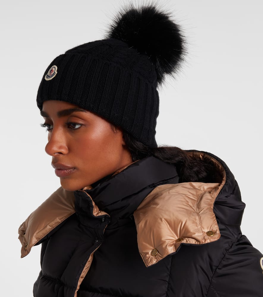 Moncler Cable-knit Cashmere And Wool-blend Beanie In Black