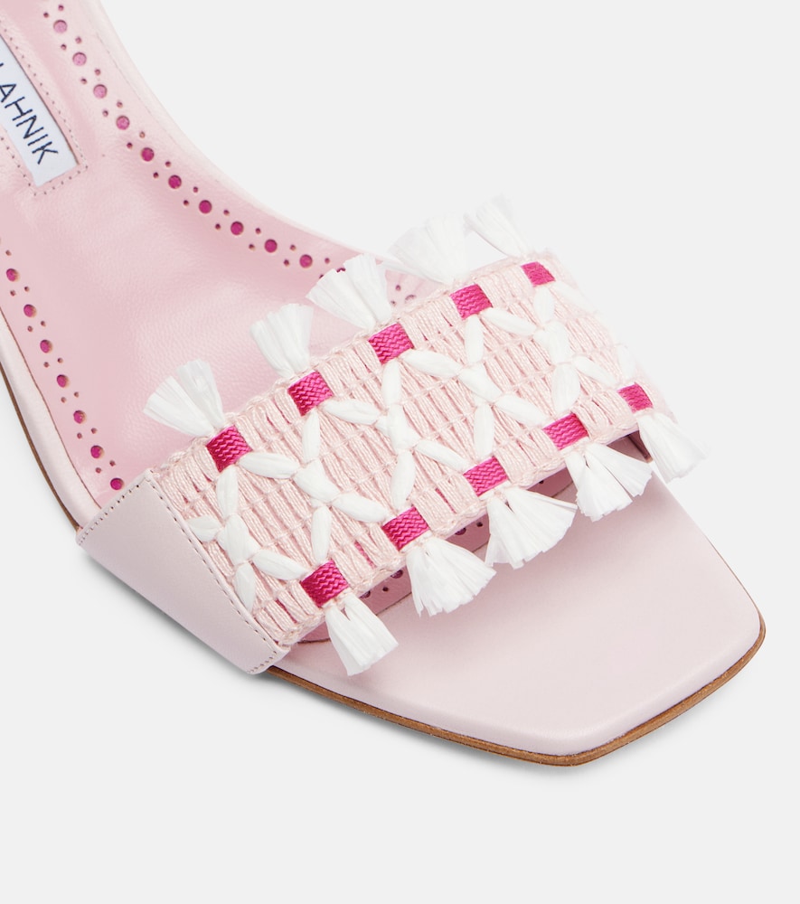  Manolo Blahnik Manolo Blahnik Bestickte Pantoletten More Aus Leder 