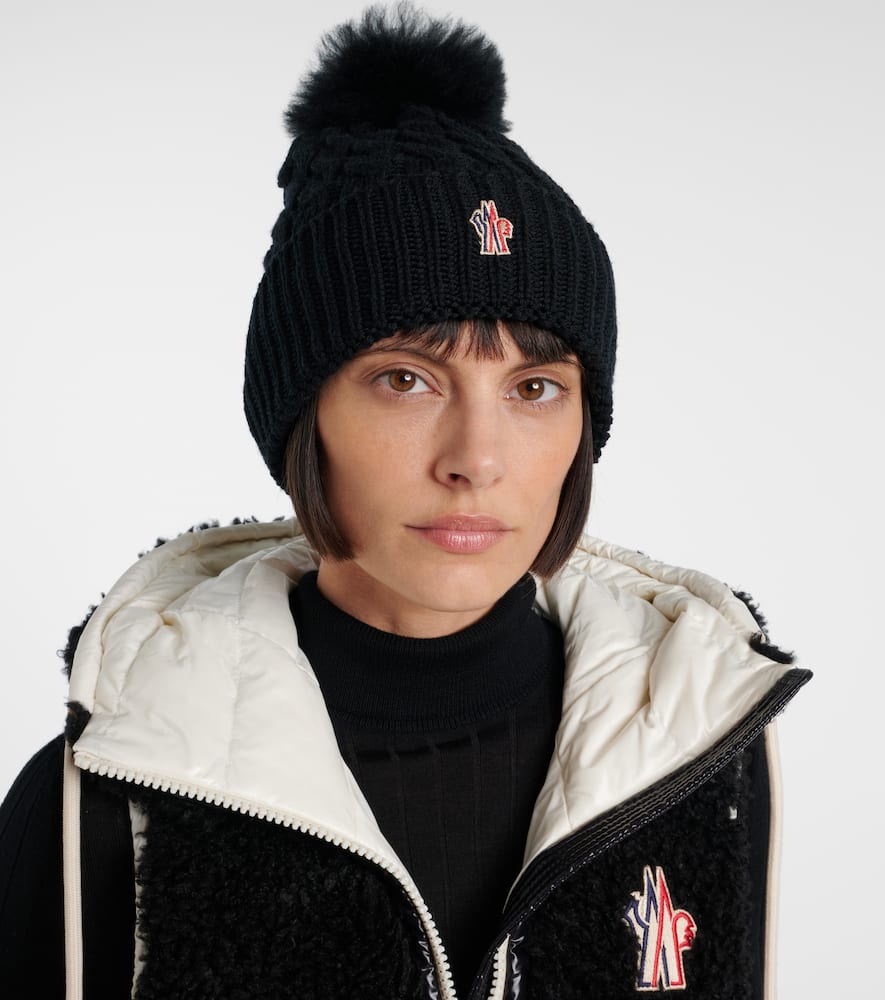 Moncler Logo Shearling-trimmed Virgin Wool Beanie In Black