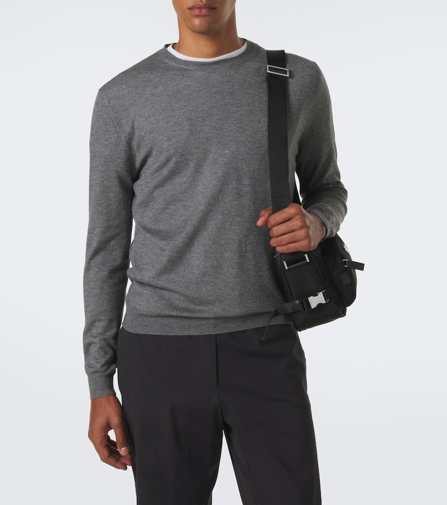 Cashmere And Sweater