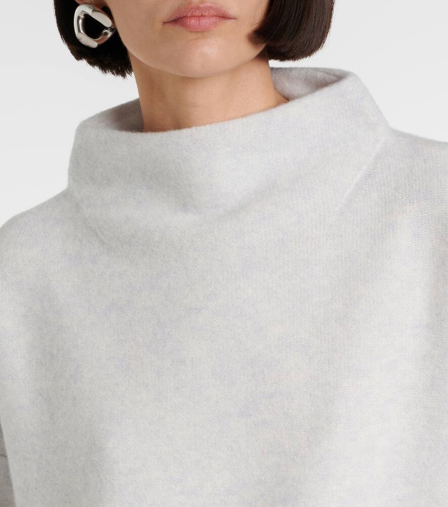 Vince Cashmere Turtleneck Sweater In Weiss
