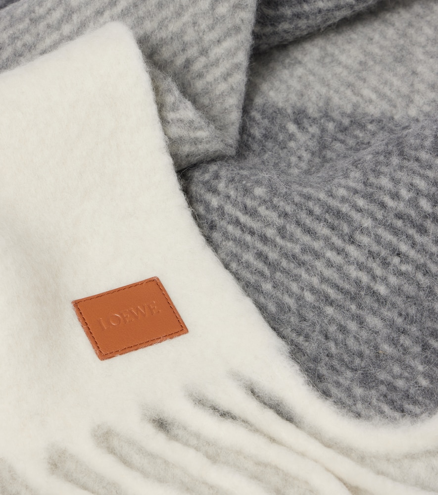  Loewe Loewe Alpaca And Wool-blend Scarf 