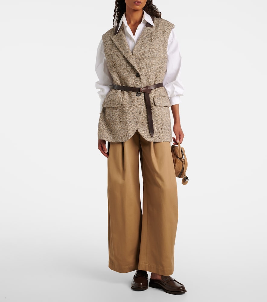 Brunello Cucinelli Waist Belted Lapel Sleeveless Textured Jacket In Brown