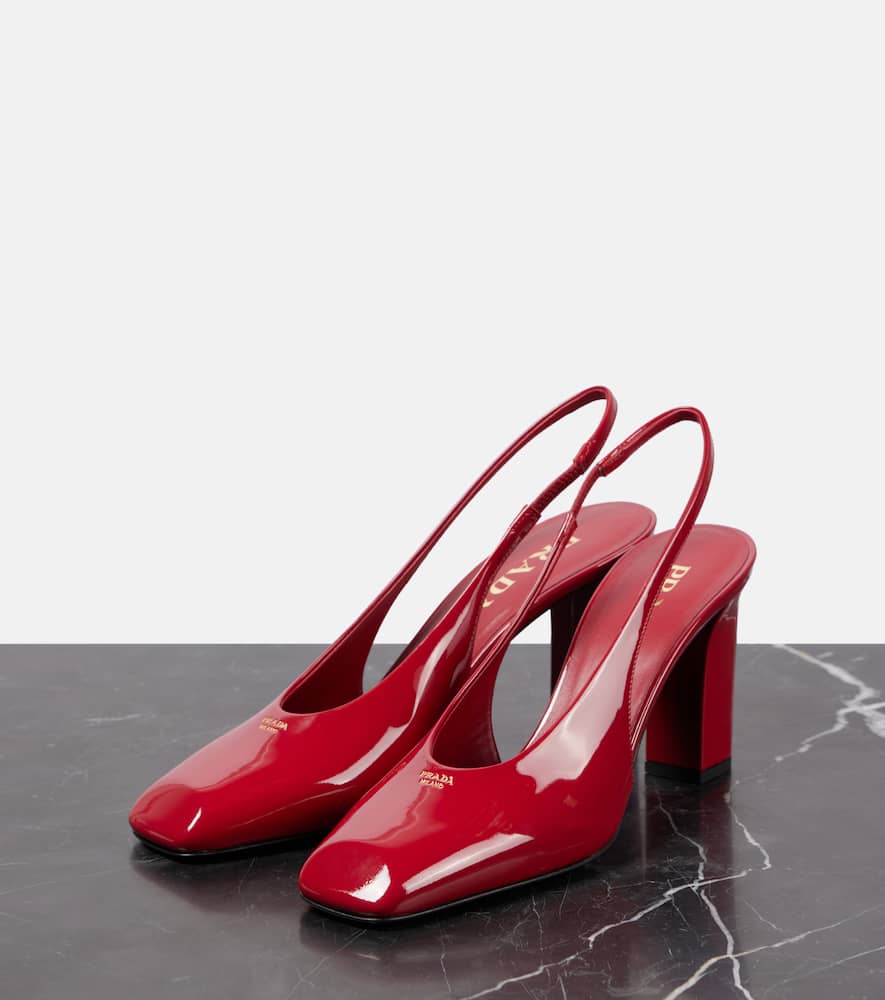Prada Slingback-pumps Aus Lackleder In Red