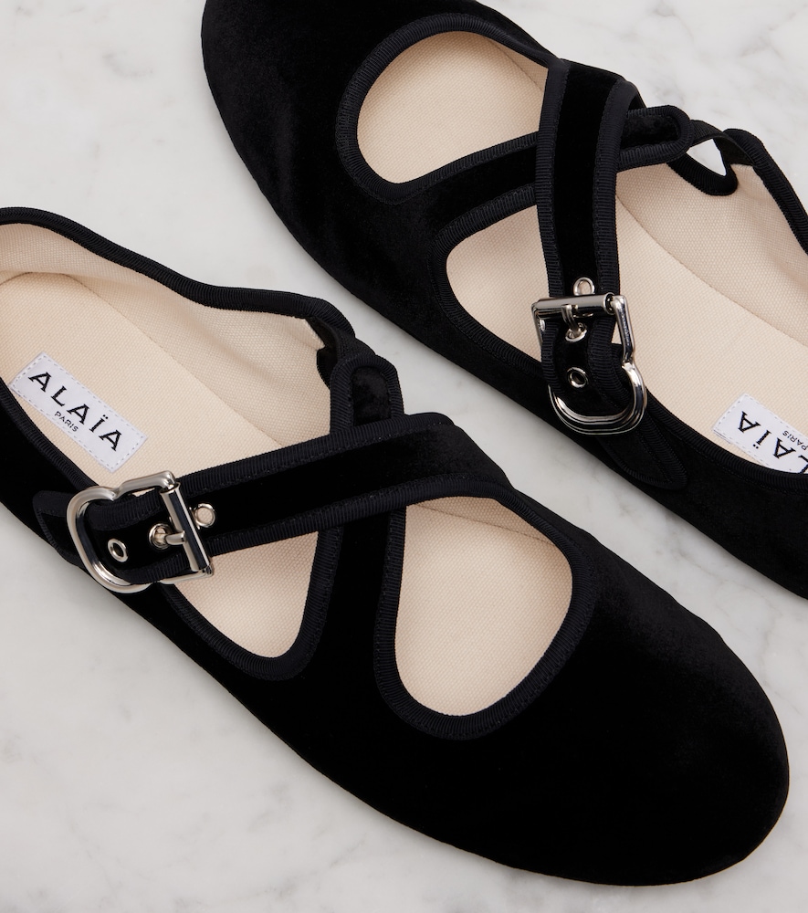  Alaia Alaia Velvet Ballet Flats 