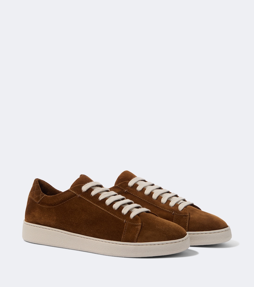 Sneakers in suede