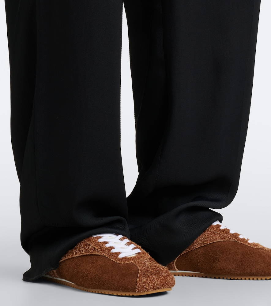 Shot Sneakers