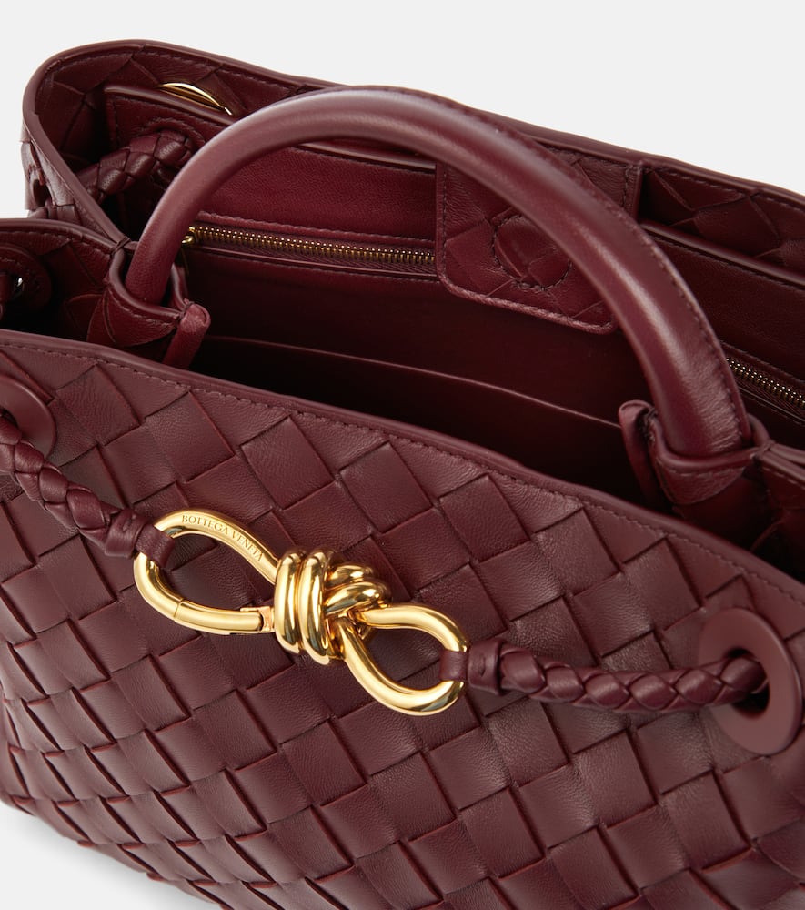 Bottega Veneta Andiamo Small Leather Tote Bag In Burgundy