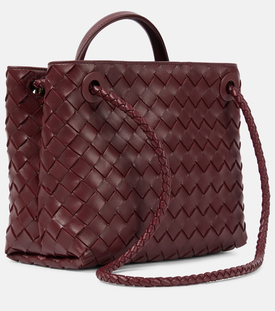 Bottega Veneta Andiamo Small Leather Tote Bag In Burgundy
